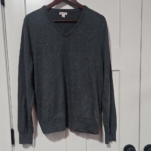 Merona brand Charcoal V-Neck Men's Sweater, size large